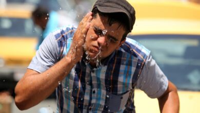 50 درجة مئوية وانقطاع مستمر: معاناة العراقيين مع انهيار شبكة الكهرباء